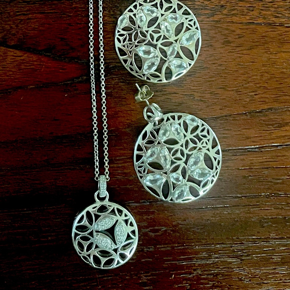 DiModolo necklace and earrings